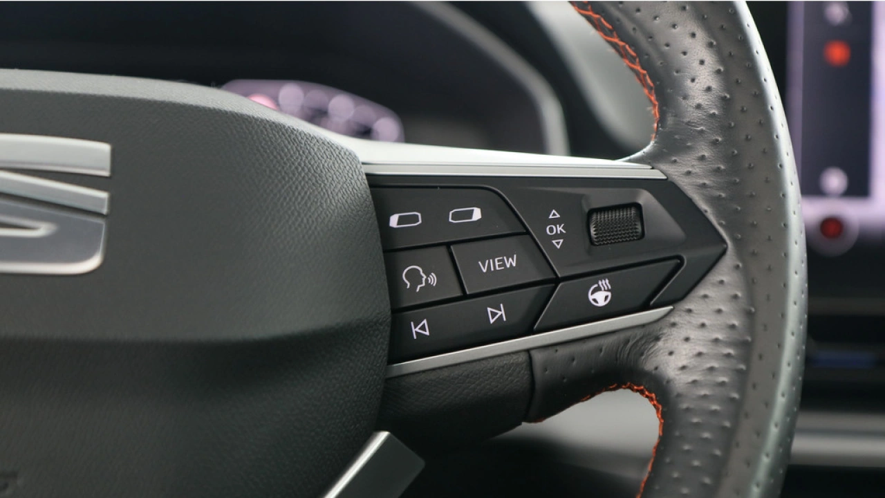 SEAT Leon Sportstourer 1.5 eTSI 150pk FR Launch Edition DSG