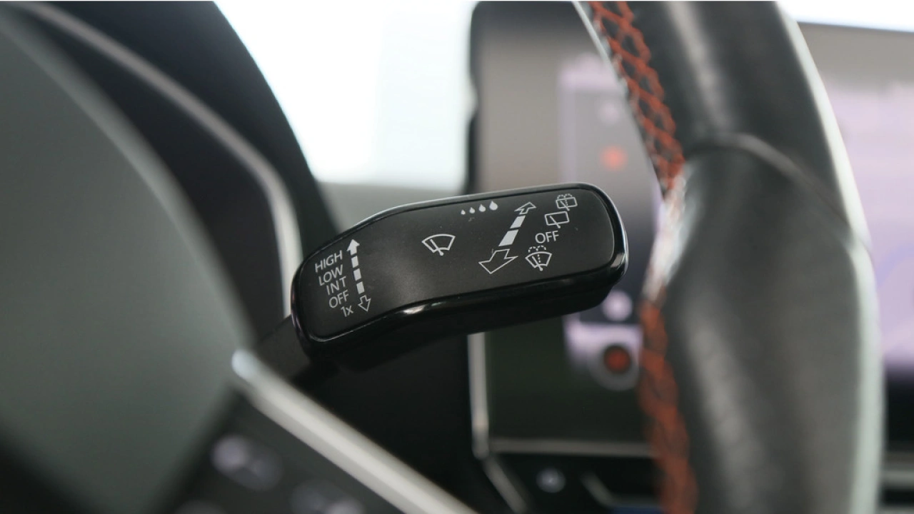 SEAT Leon Sportstourer 1.5 eTSI 150pk FR Launch Edition DSG