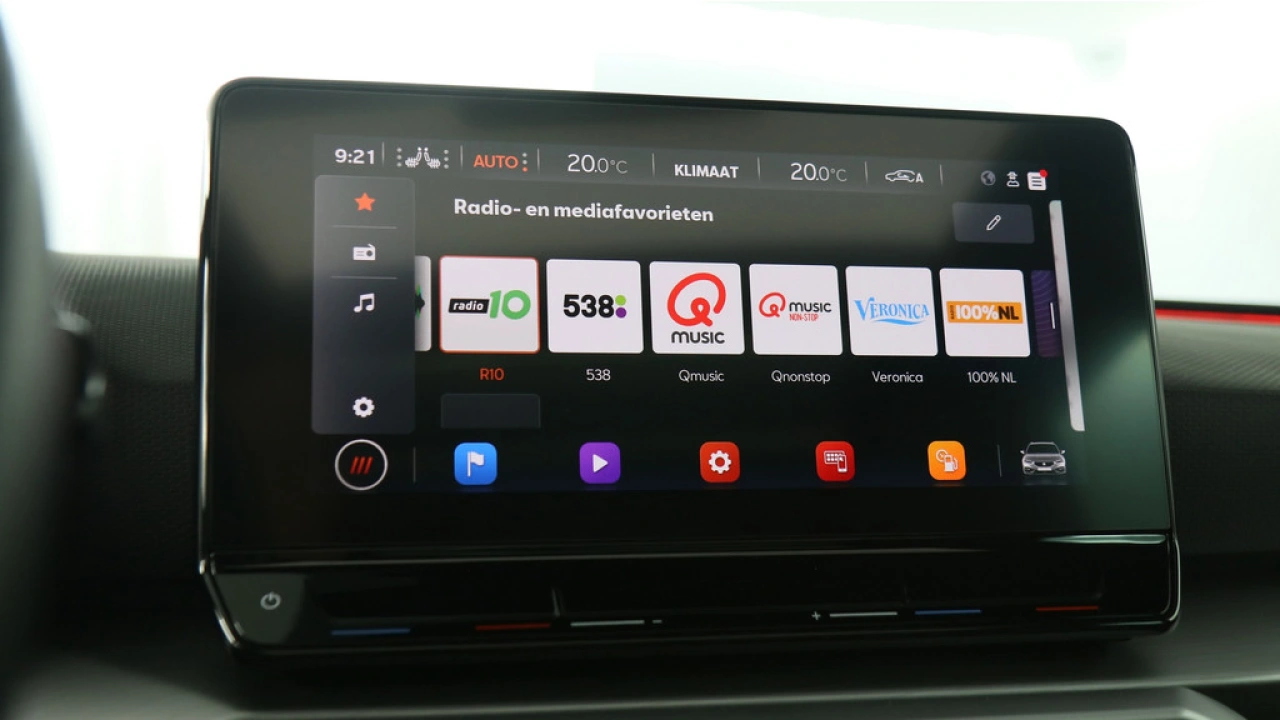 SEAT Leon Sportstourer 1.5 eTSI 150pk FR Launch Edition DSG