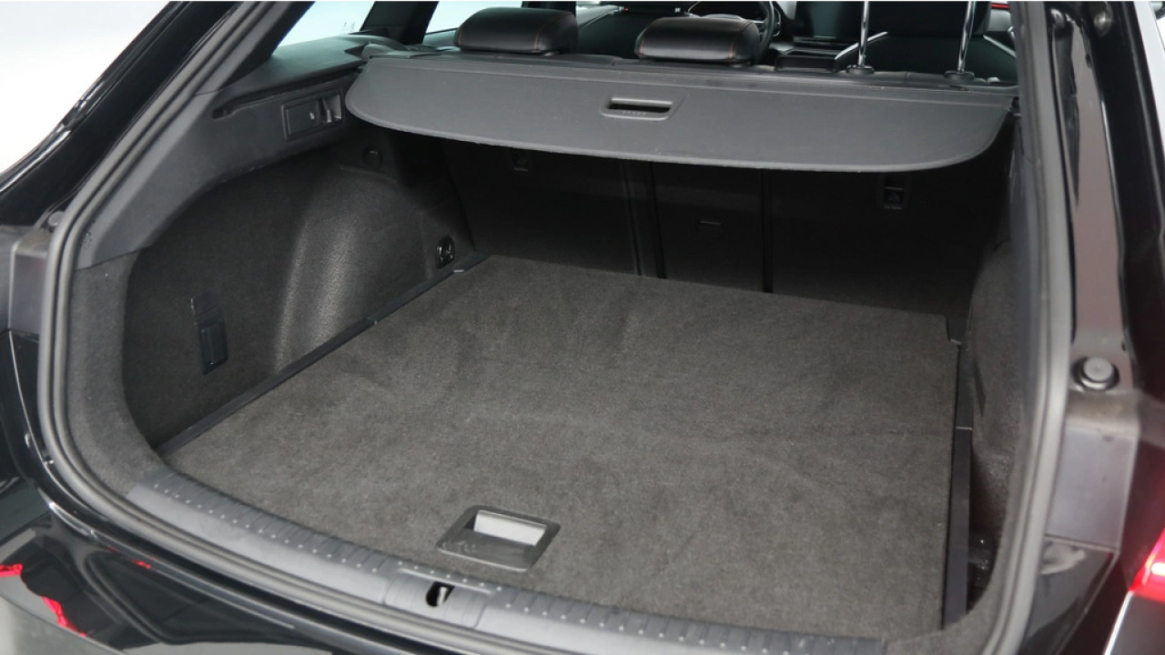 SEAT Leon Sportstourer 1.5 eTSI 150pk FR Launch Edition DSG