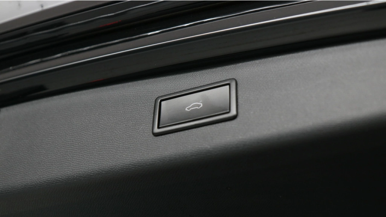 SEAT Leon Sportstourer 1.5 eTSI 150pk FR Launch Edition DSG