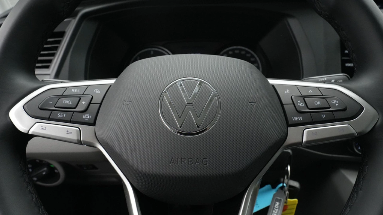 VW Bedrijfswagens Transporter Dubbel Cabine L2H1 110pk Comfortline