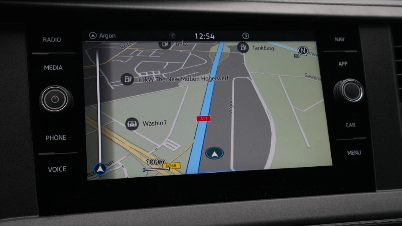 VW Bedrijfswagens Transporter Dubbel Cabine L2H1 110pk Comfortline