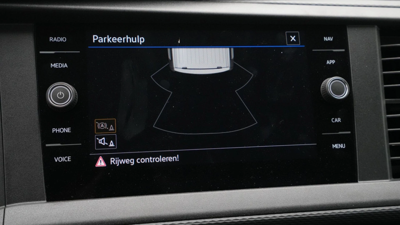 VW Bedrijfswagens Transporter Dubbel Cabine L2H1 110pk Comfortline