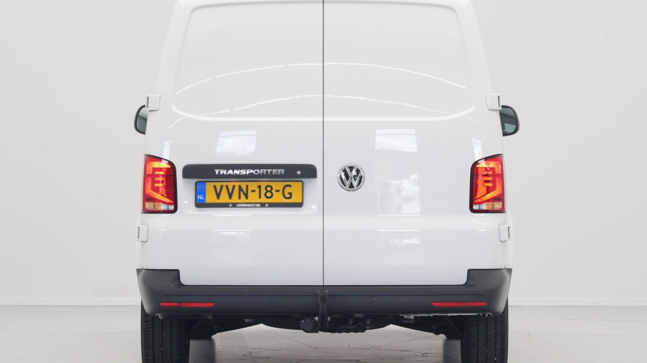 VW Bedrijfswagens Transporter Dubbel Cabine L2H1 110pk Comfortline