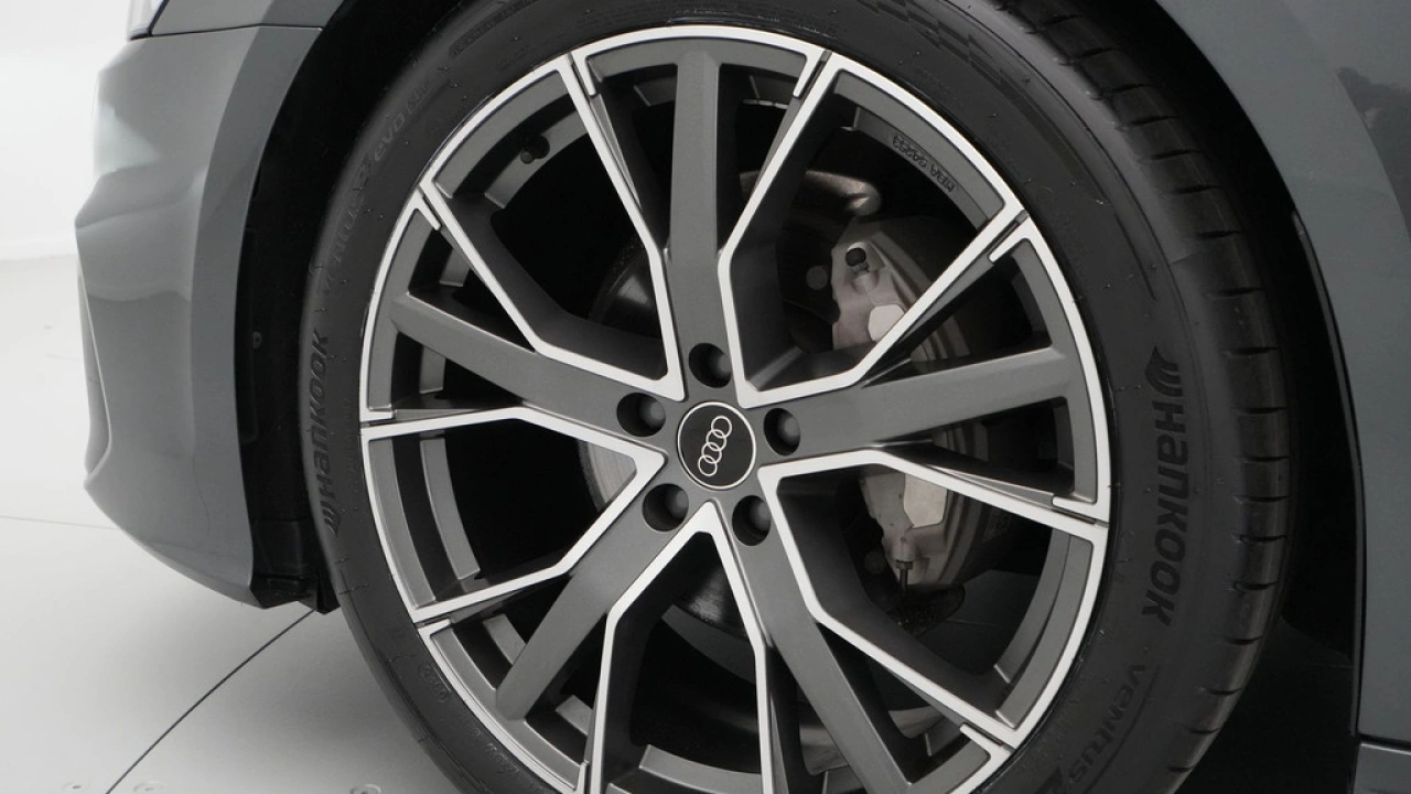 Audi A6 Avant 40 TFSI 204 pk S line edition Competition