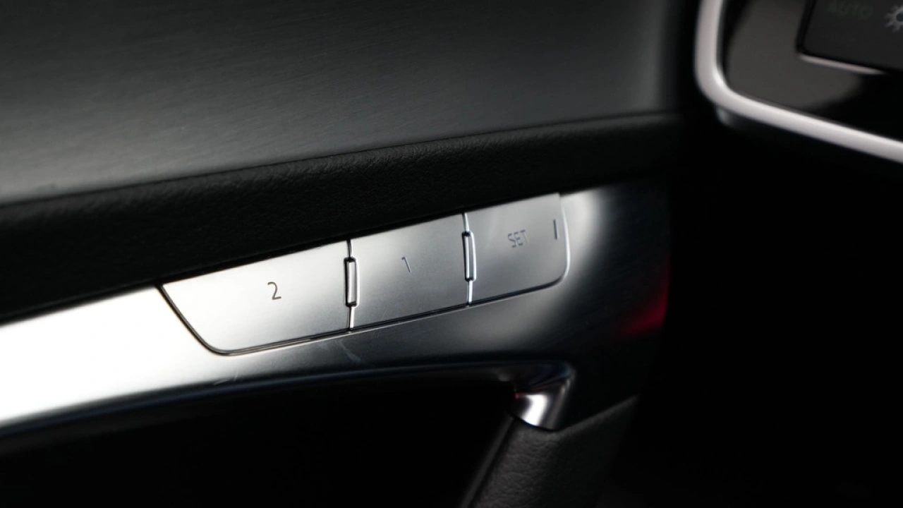 Audi A6 Avant 40 TFSI 204 pk S line edition Competition