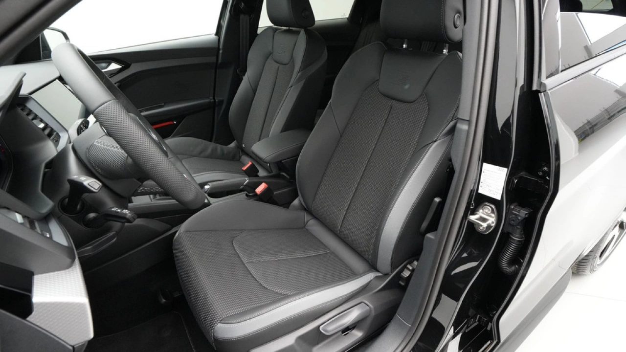 Audi A1 Sportback (A02) S-Line edition 25 TFSI 70 kW / 95 pk Sportback 7 versn. S-tronic