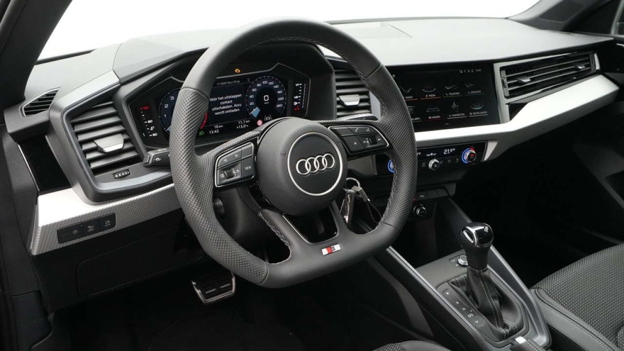 Audi A1 Sportback (A02) S-Line edition 25 TFSI 70 kW / 95 pk Sportback 7 versn. S-tronic