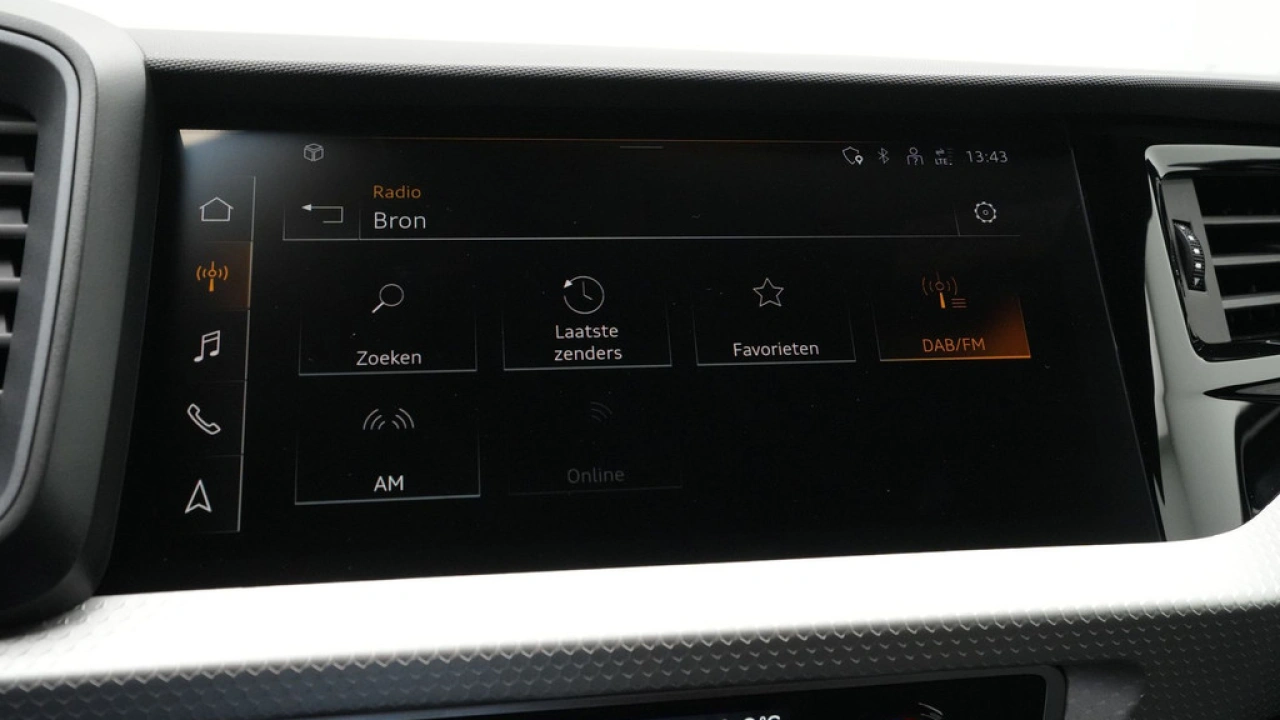 Audi A1 Sportback (A02) S-Line edition 25 TFSI 70 kW / 95 pk Sportback 7 versn. S-tronic