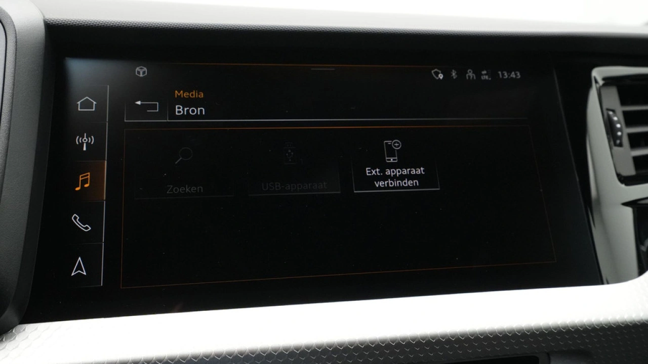 Audi A1 Sportback (A02) S-Line edition 25 TFSI 70 kW / 95 pk Sportback 7 versn. S-tronic