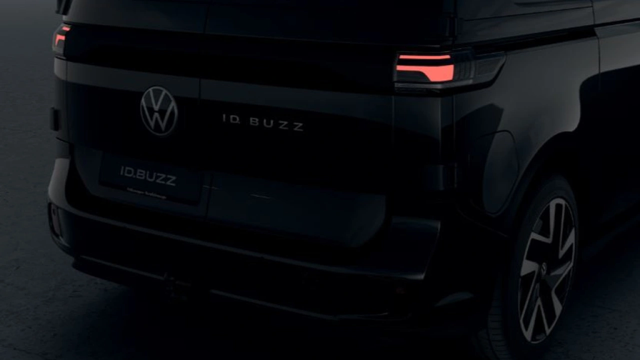 VW Bedrijfswagens ID. Buzz Cargo Bulli Edition Elektromotor 250 kW (340 pk) 2988 mm Elektrische aandrijving AWD