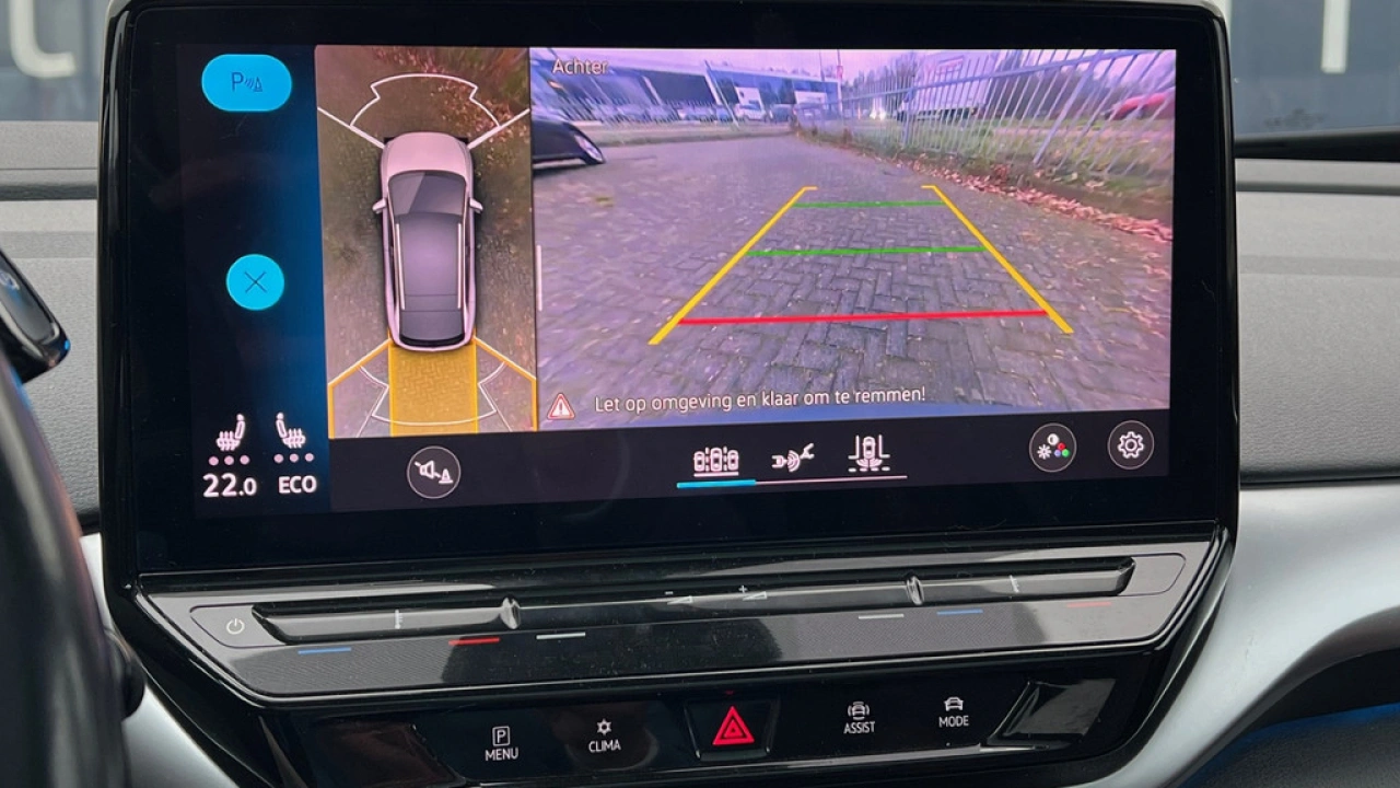 Volkswagen ID.4 First Max 77 kWh 204pk Panoramadak 360 Camera