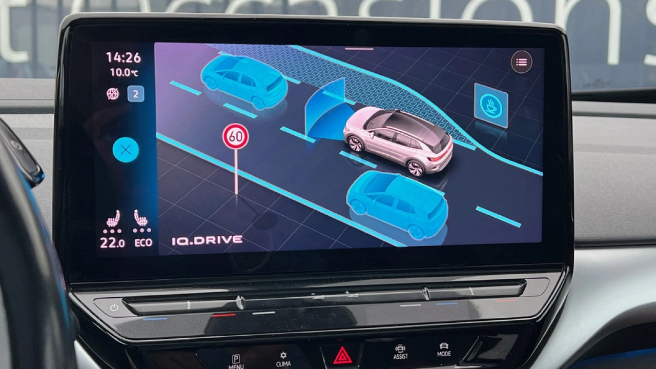 Volkswagen ID.4 First Max 77 kWh 204pk Panoramadak 360 Camera