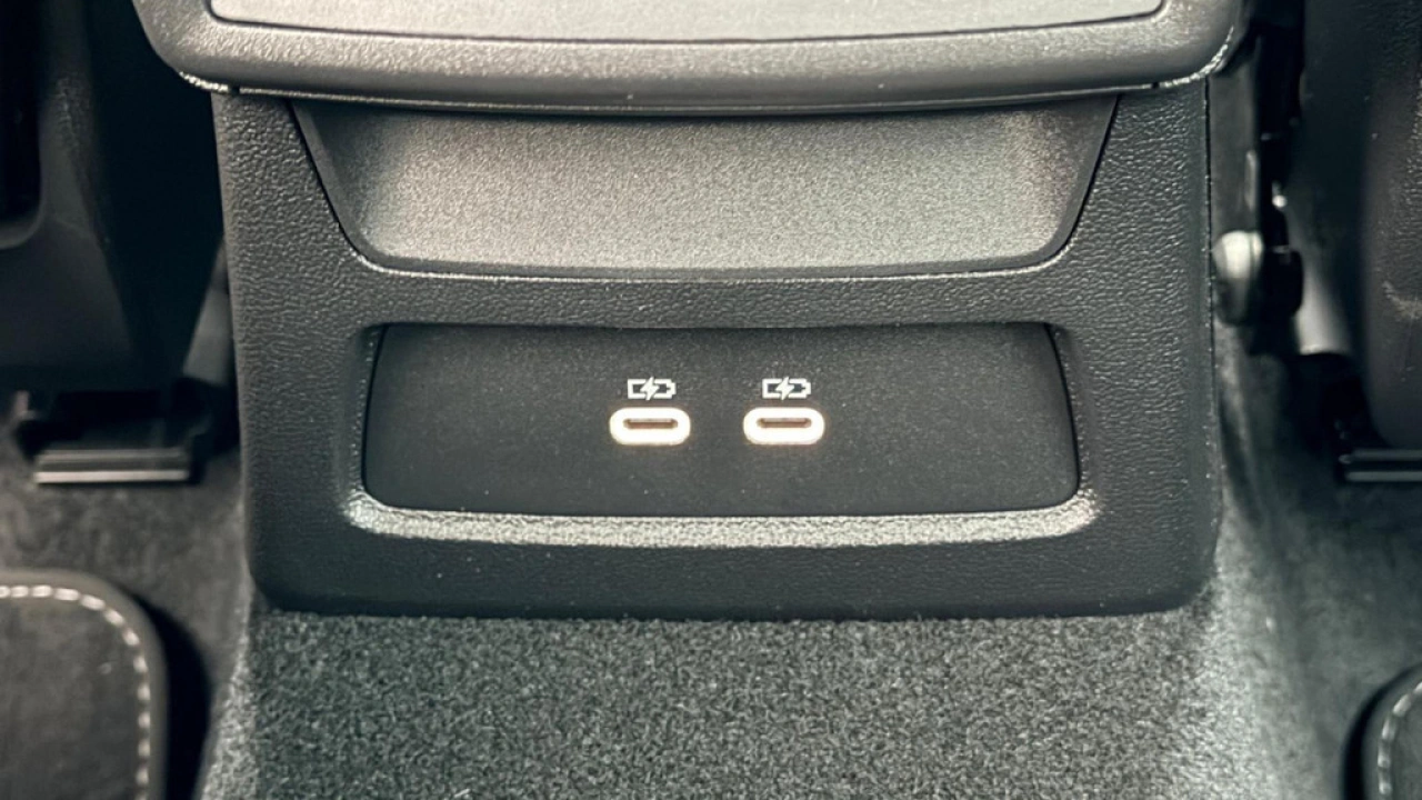 Audi A3 Limousine 30 TFSI 116Pk S Edition / Stoelverwarming / Camera / 19'' LMV