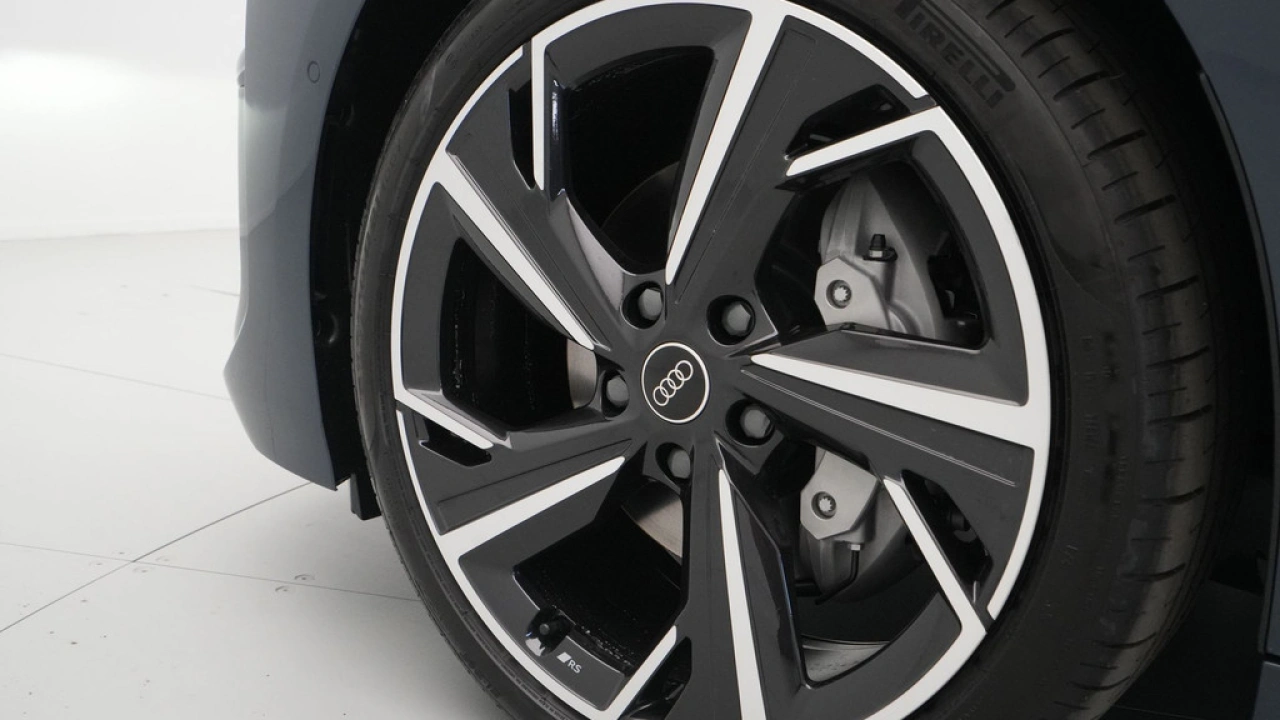 Audi A6 Avant e-tron S-Line edition performance 100 kWh