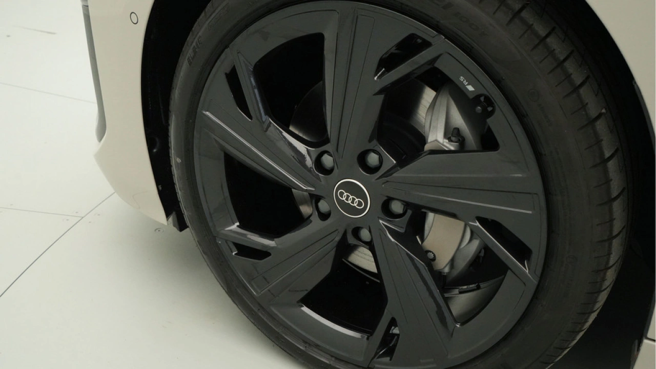 Audi A6 Avant e-tron S-Line edition performance 100 kWh