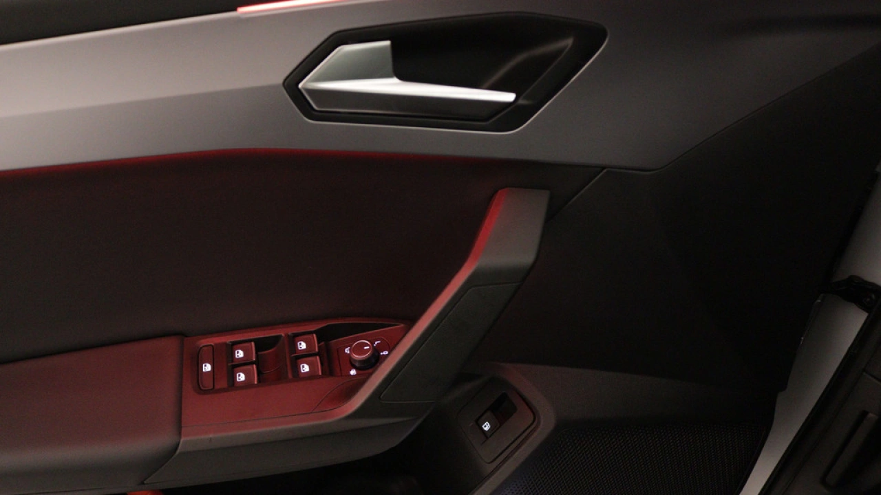 SEAT Leon Sportstourer 1.4 TSI eHybrid PHEV FR Business Intense