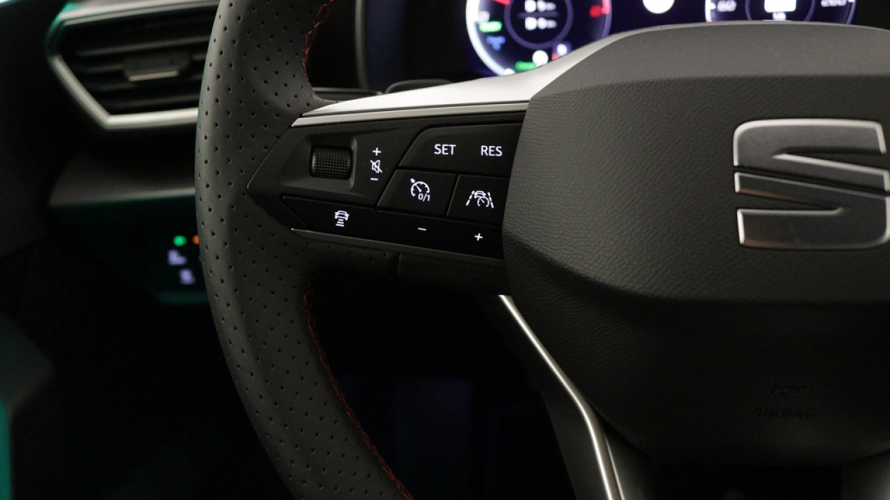 SEAT Leon Sportstourer 1.4 TSI eHybrid PHEV FR Business Intense