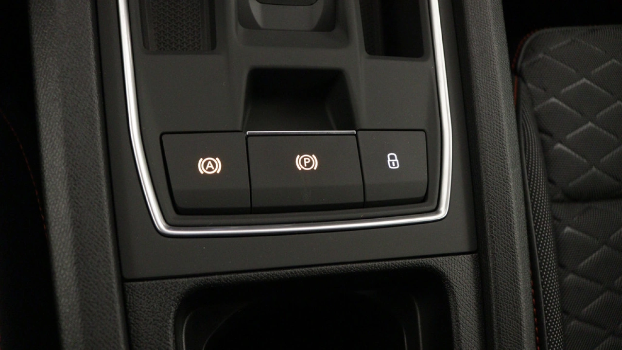 SEAT Leon Sportstourer 1.4 TSI eHybrid PHEV FR Business Intense