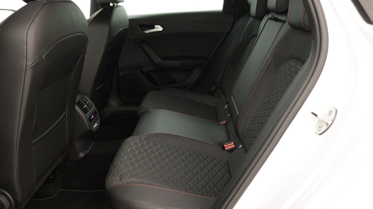 SEAT Leon Sportstourer 1.4 TSI eHybrid PHEV FR Business Intense