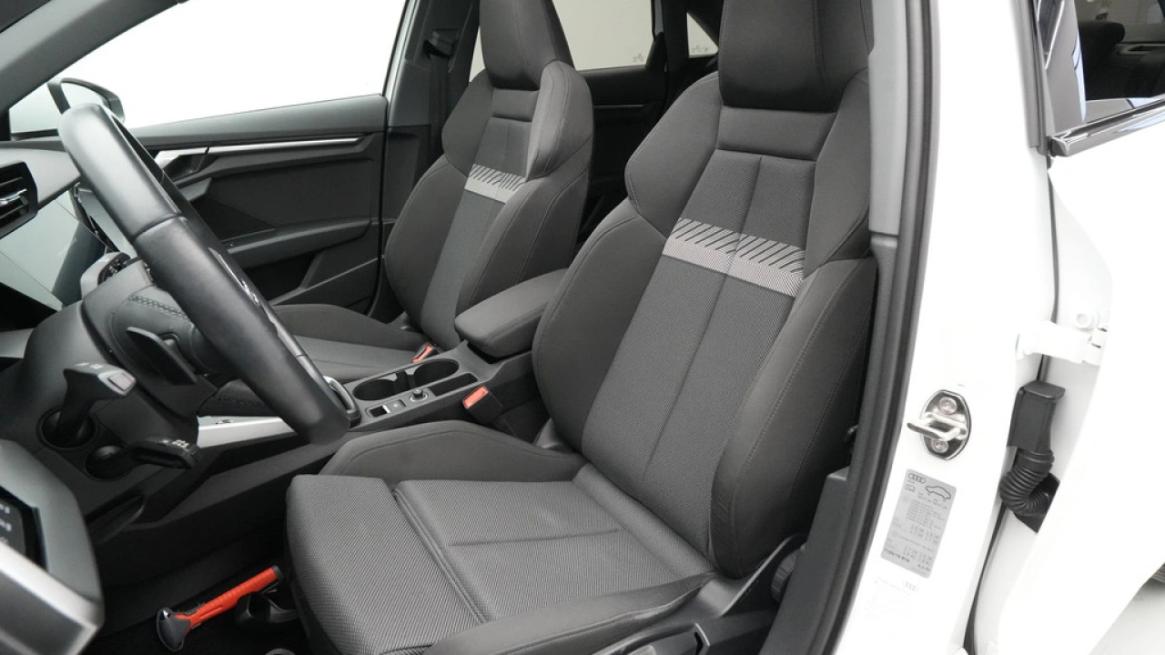 Audi A3 Limousine 35 TFSI Business edition