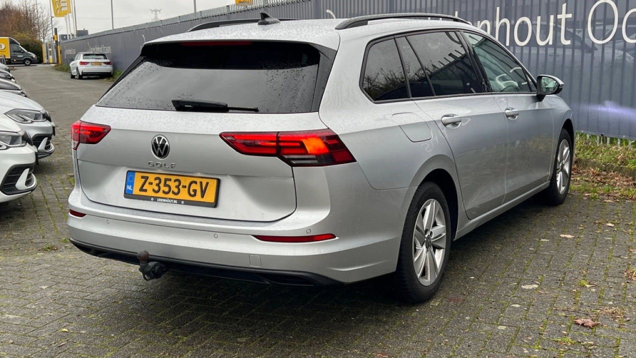 Volkswagen Golf Variant 1.0 TSI 110pk Life Navigatie Trekhaak