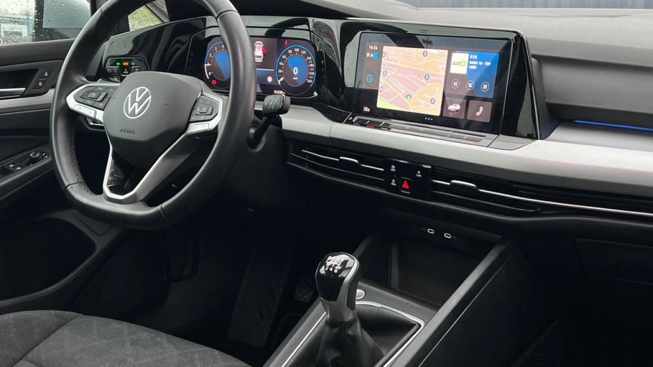 Volkswagen Golf Variant 1.0 TSI 110pk Life Navigatie Trekhaak