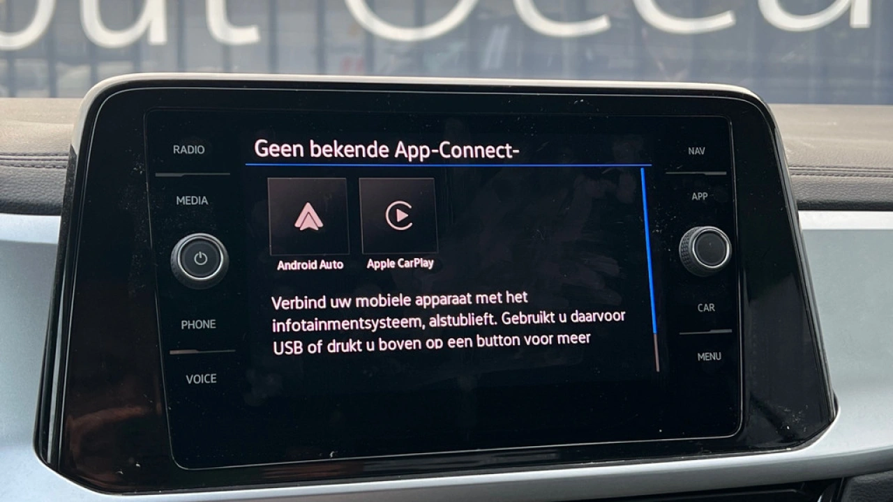 Volkswagen T-Roc 1.5 TSI 150pk DSG Life Edition App Connect