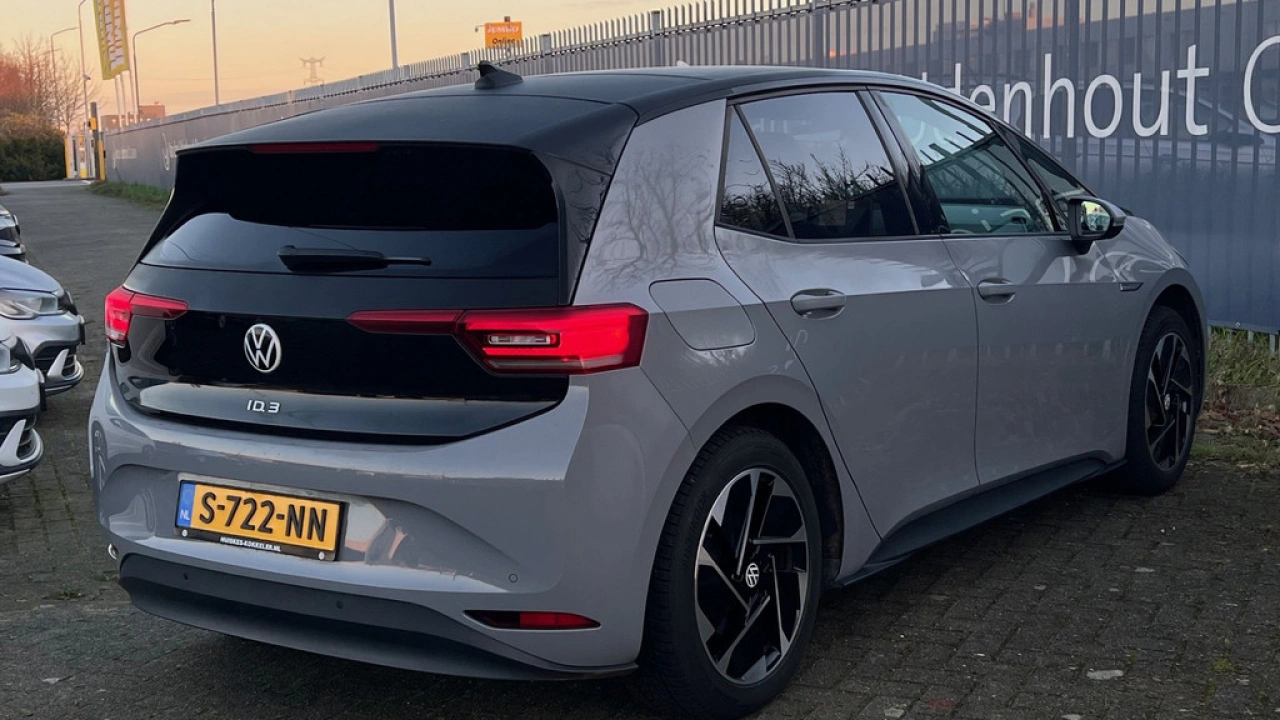 Volkswagen ID.3 Pro Business 58 kWh 204pk Panoramadak Matrix Led Camera