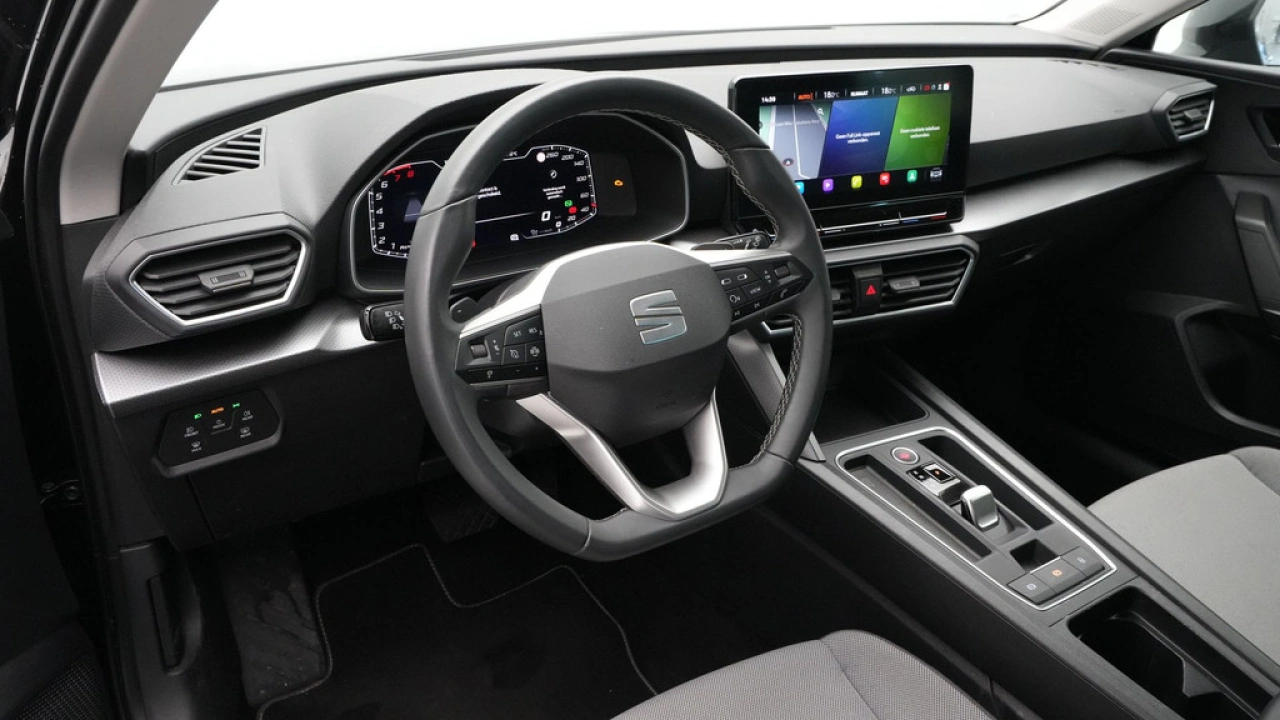 SEAT Leon Sportstourer 1.0 eTSI 110pk DSG Style Business Intense