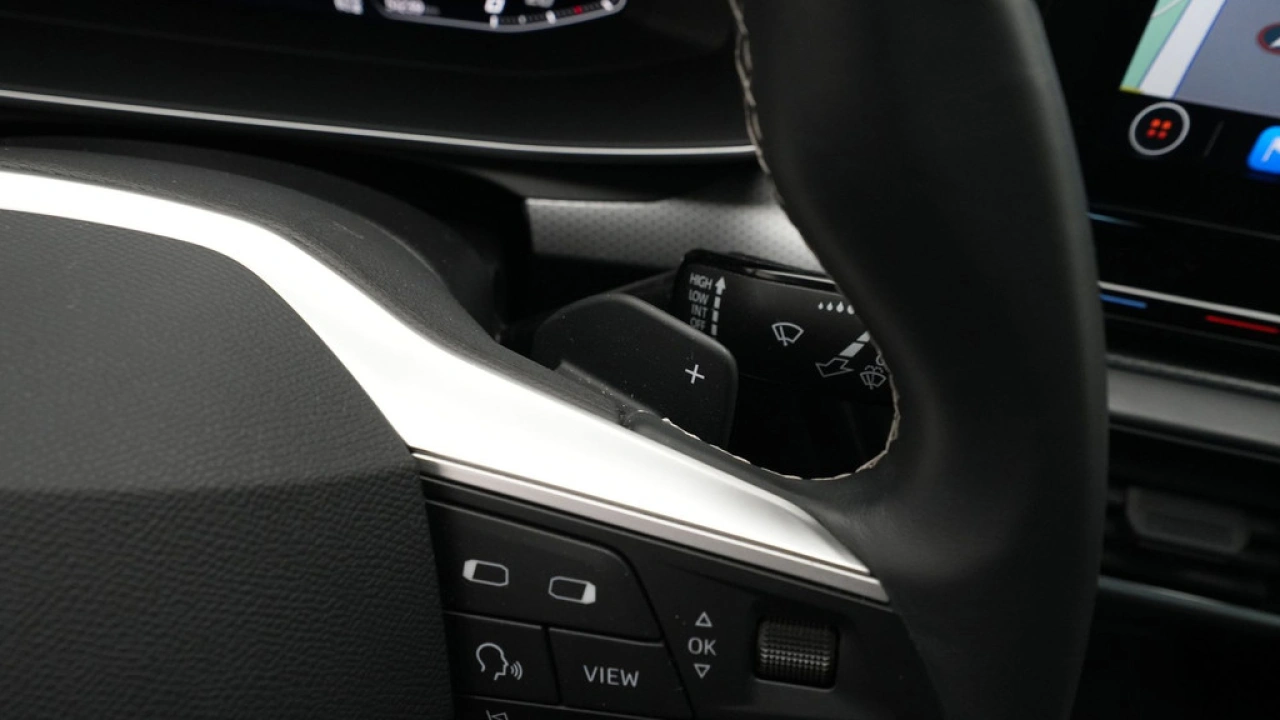 SEAT Leon Sportstourer 1.0 eTSI 110pk DSG Style Business Intense