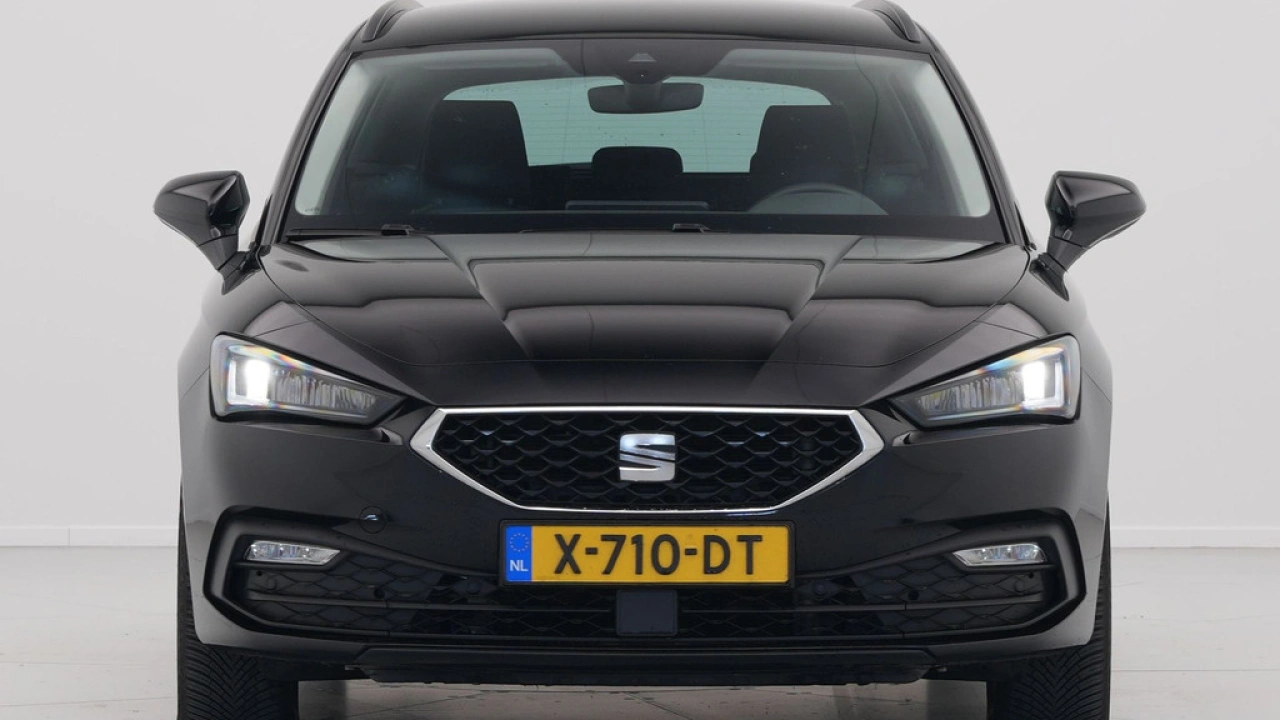 SEAT Leon Sportstourer 1.0 eTSI 110pk DSG Style Business Intense