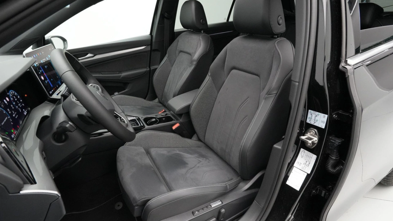 Volkswagen Golf 1.5 eHybrid 204pk 50 Edition