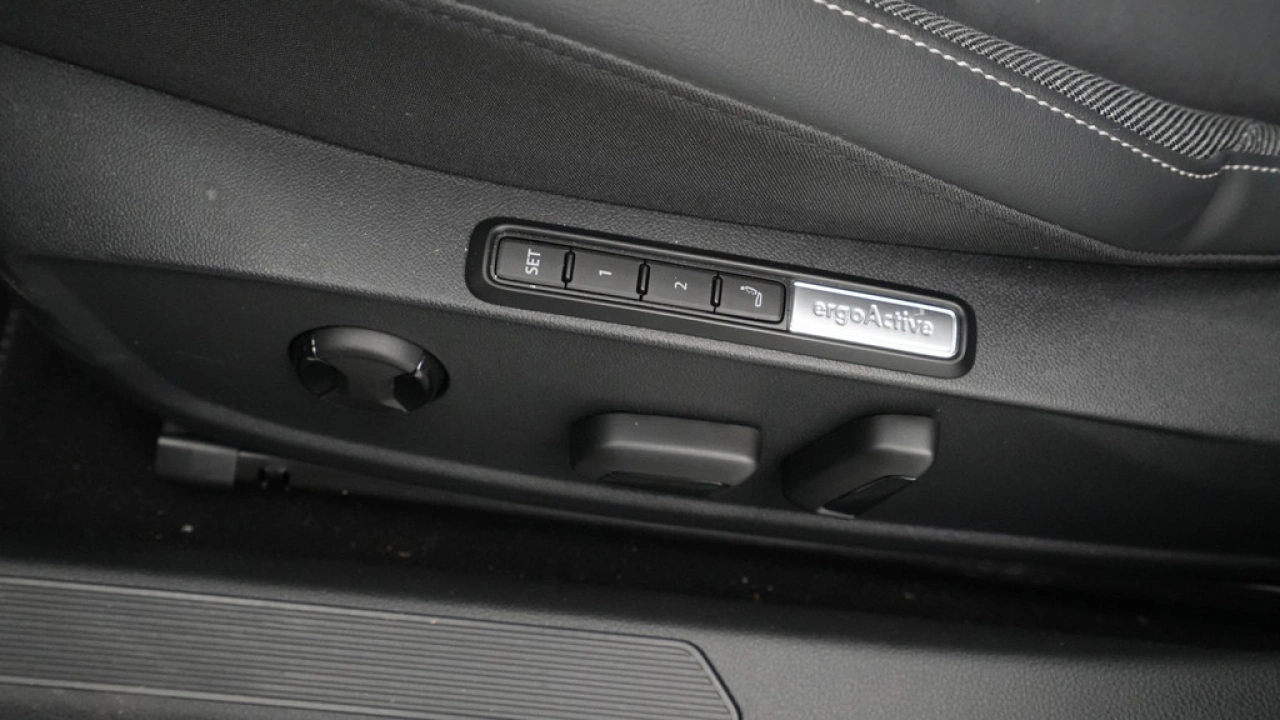 Volkswagen Golf 1.5 eHybrid 204pk 50 Edition