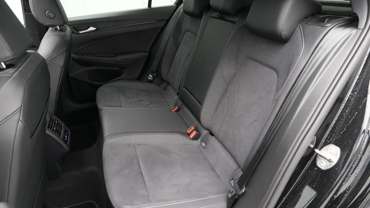 Volkswagen Golf 1.5 eHybrid 204pk 50 Edition