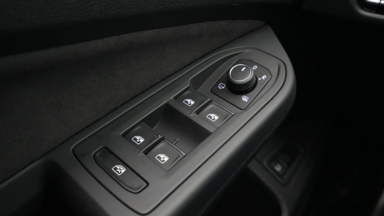 Volkswagen Golf 1.5 eHybrid 204pk 50 Edition