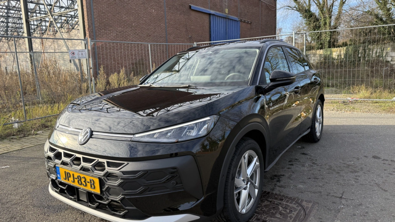 Volkswagen T-Roc 1.5 eTsi 115pk Life First Edition