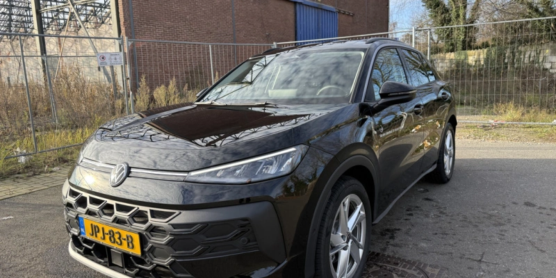 Volkswagen T-Roc 1.5 eTsi 115pk Life First Edition