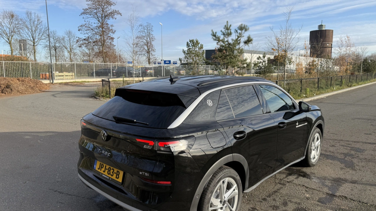 Volkswagen T-Roc 1.5 eTsi 115pk Life First Edition