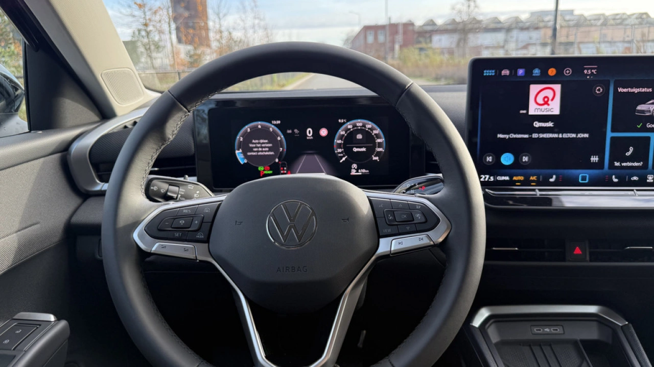 Volkswagen T-Roc 1.5 eTsi 115pk Life First Edition