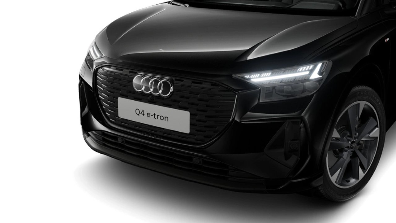 Audi Q4 e-tron Q4 40 e-tron 204 1AT S edition