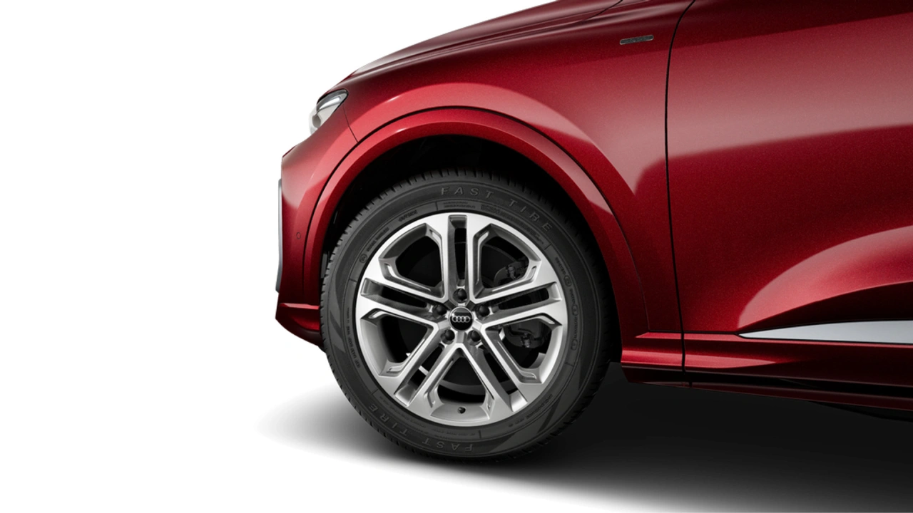 Audi Q5 e-hybrid quattro 367 S tronic S edition Competition