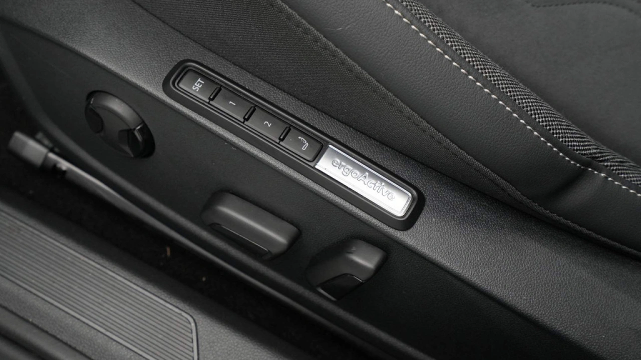 Volkswagen Golf 1.5 eHybrid 50 Edition