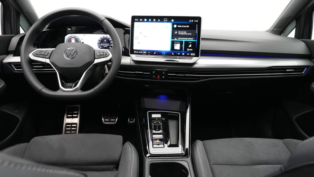 Volkswagen Golf 1.5 eHybrid 50 Edition