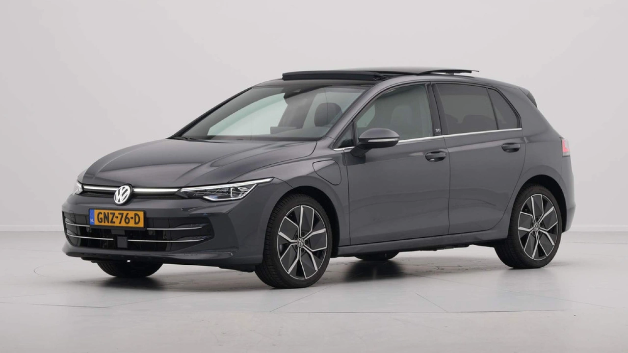Volkswagen Golf 1.5 eHybrid 50 Edition