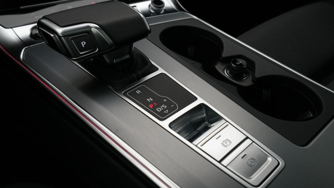 Audi A6 Avant 50 TFSI e quattro S-Line edition Competition