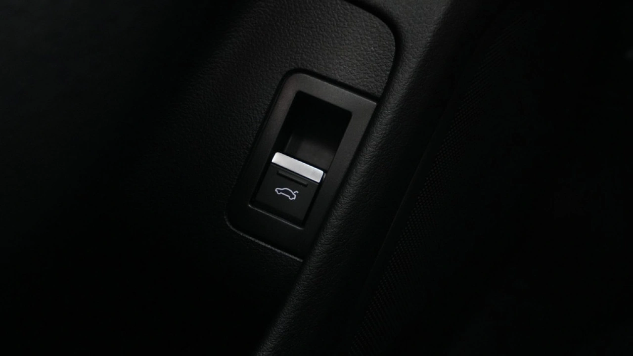 Audi A6 Avant 40 TFSI 204 pk S line edition Competition