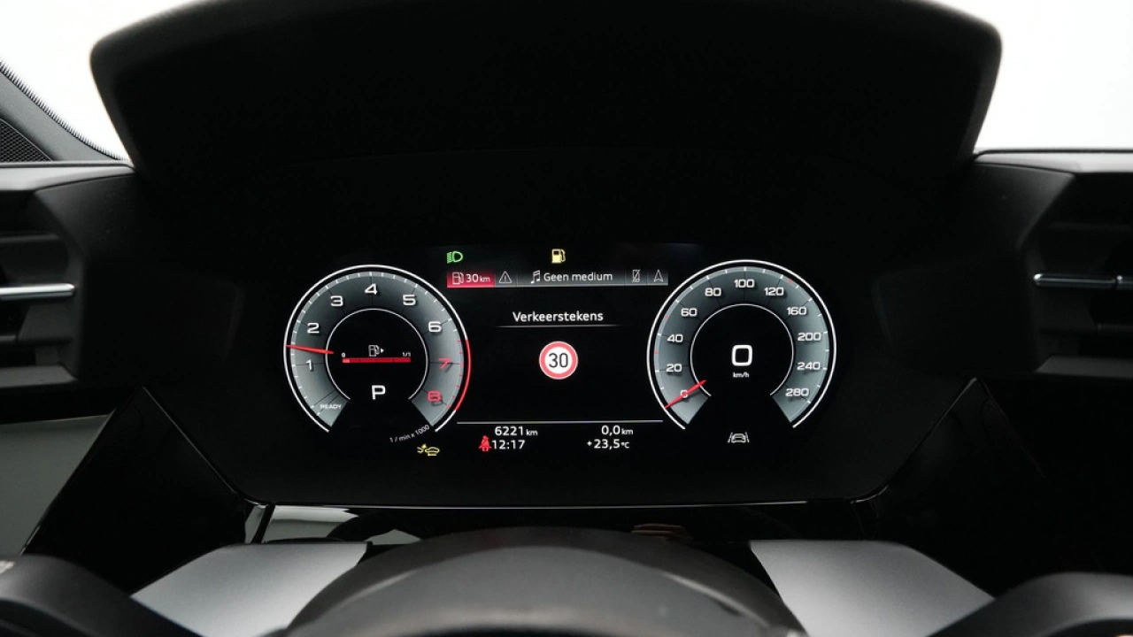 Audi A3 Limousine 30 TFSI 115 pk S-Tronic S-line edition