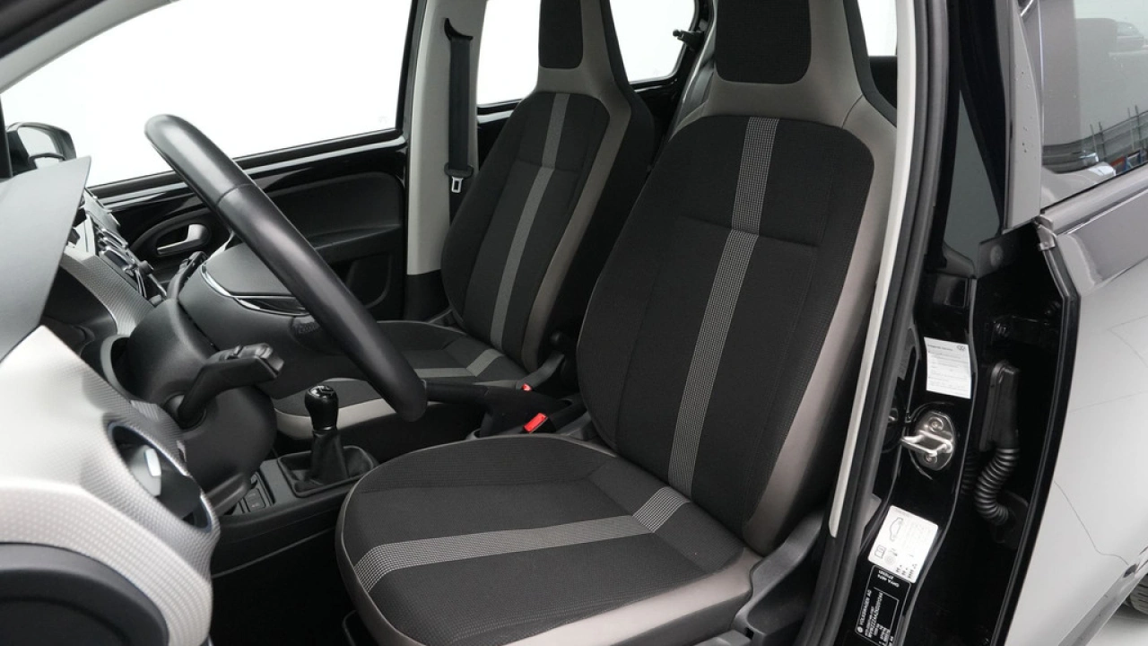 Volkswagen up! 1.0 BMT high up!